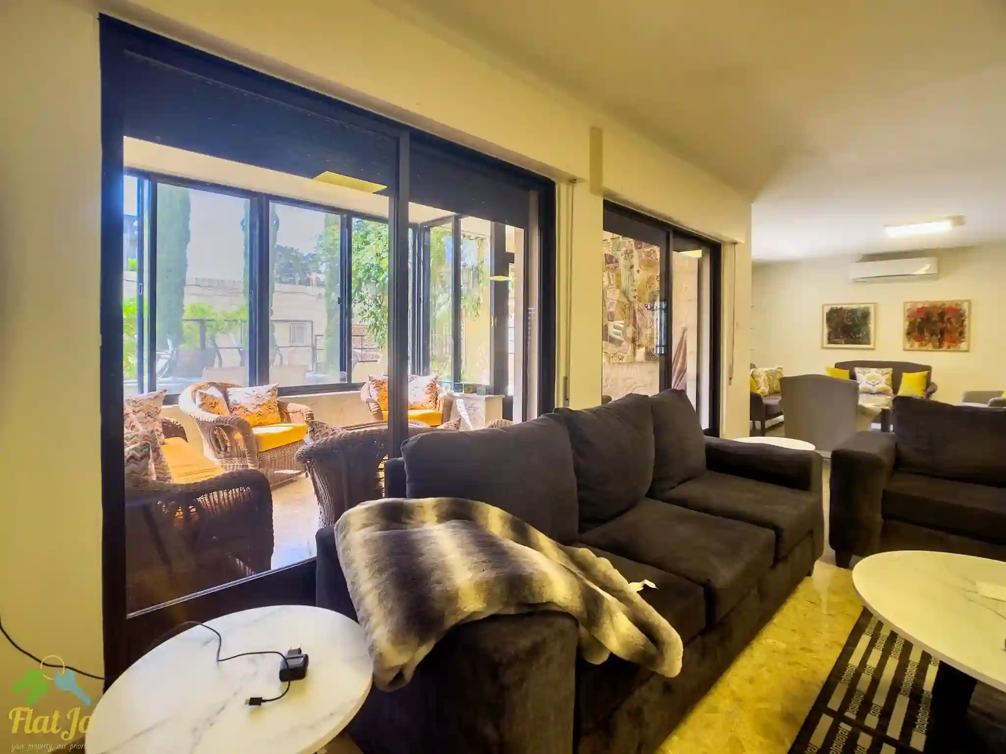 IMG_6911_Radiant_Photo