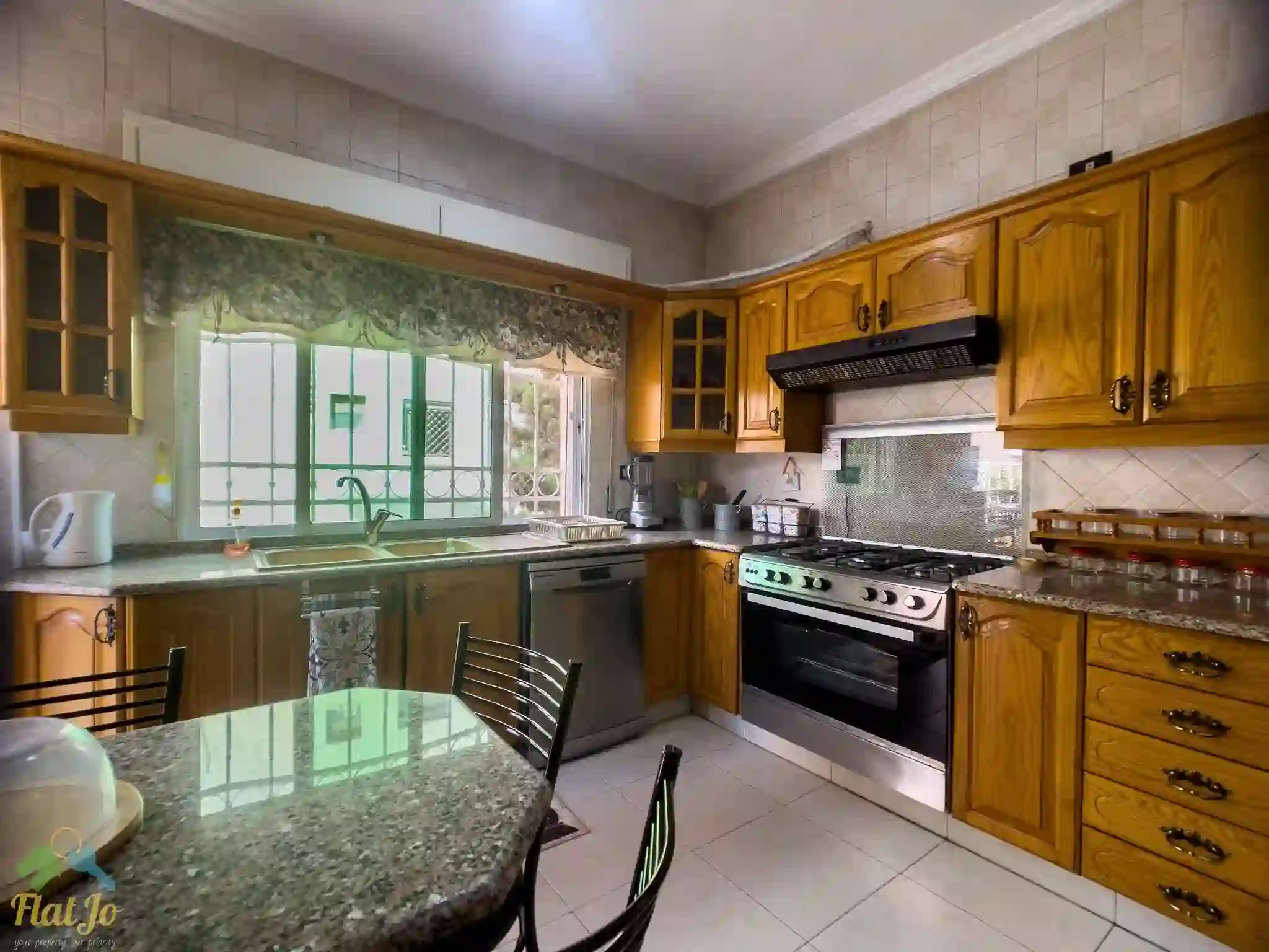 IMG_7582_Radiant_Photo