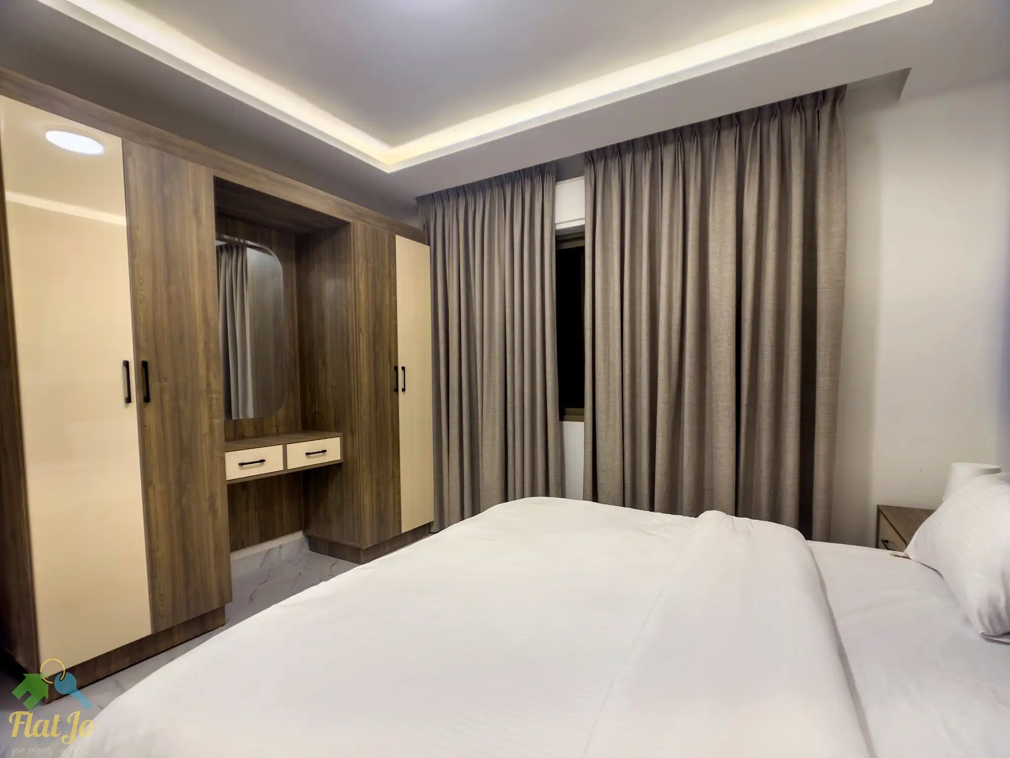 IMG_7955_Radiant_Photo