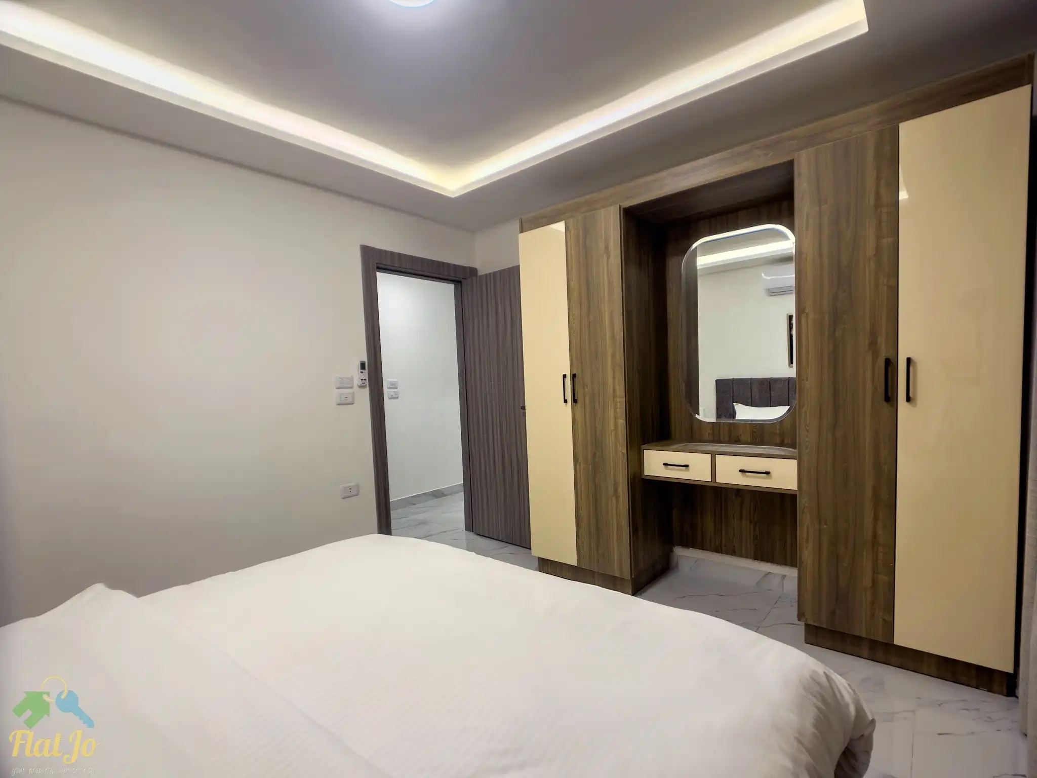 IMG_7956_Radiant_Photo